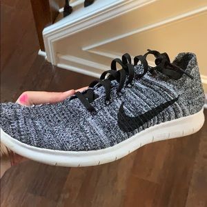 Women’s Nike shoes